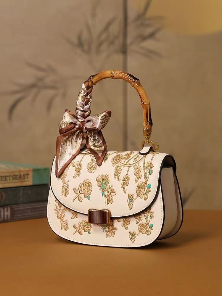 High Quality Bamboo Handle Wom - огляд і ціна Embroidery Texture