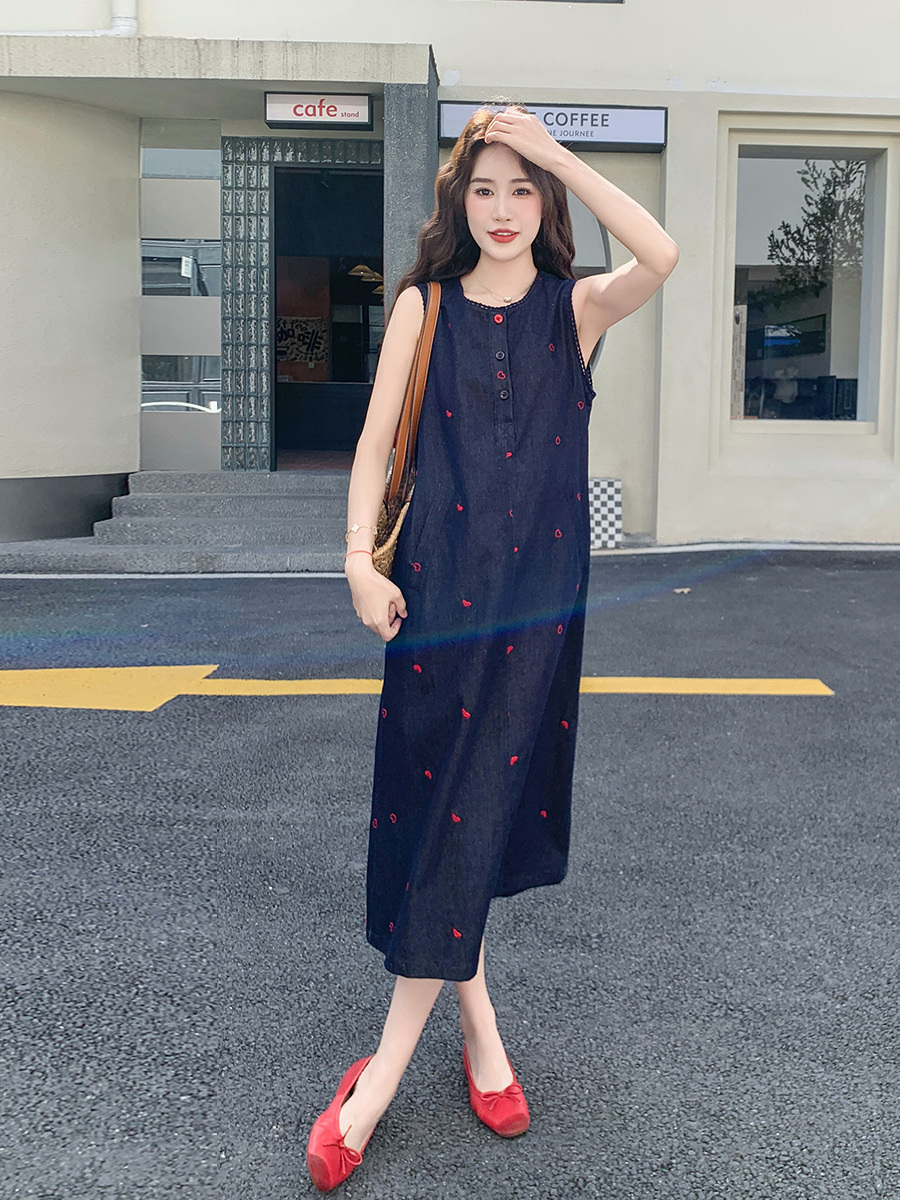 Retro Sleeveless Denim Dress W - огляд і ціна Embroidery Design Love