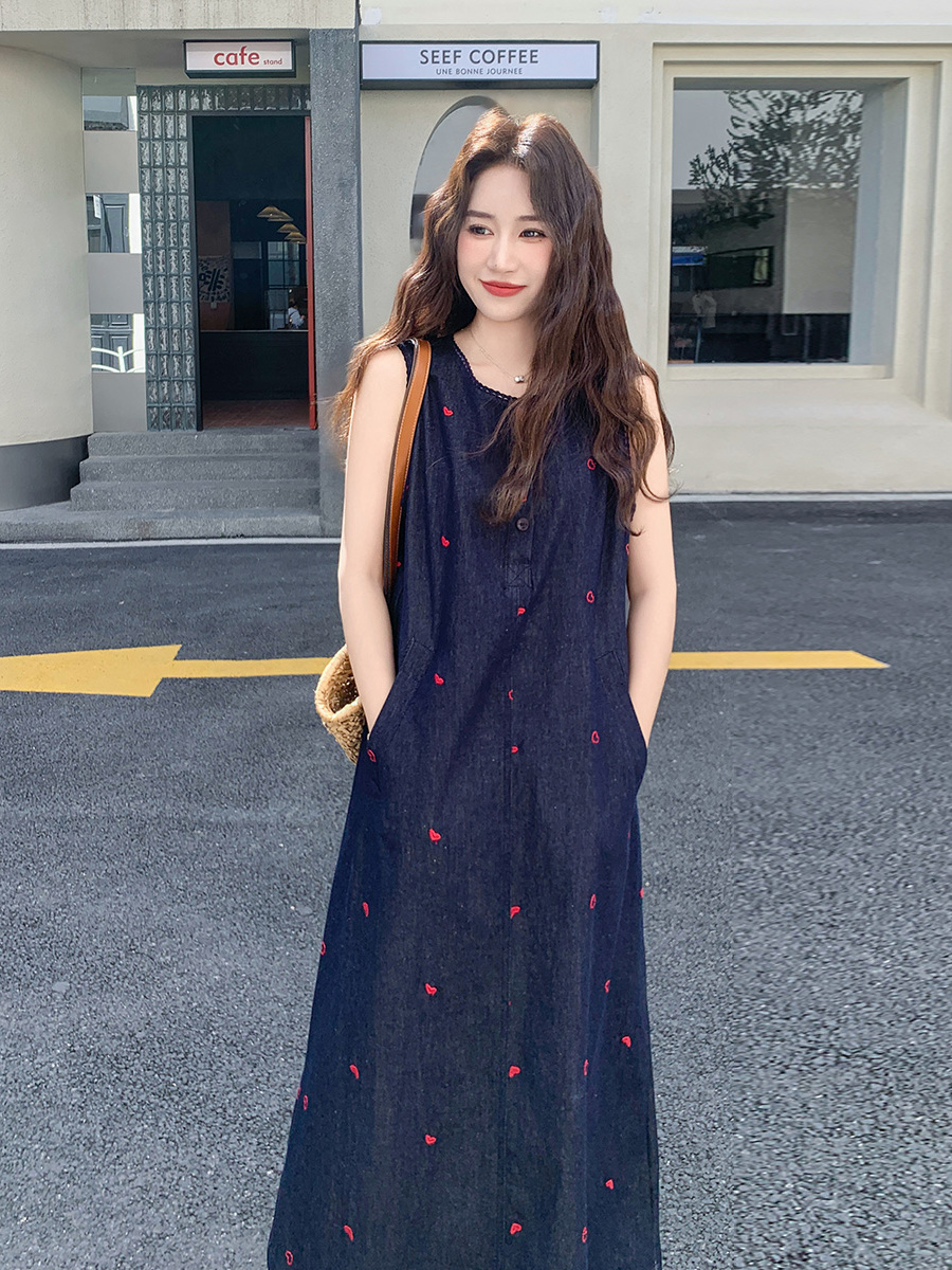 Retro Sleeveless Denim Dress W - огляд і ціна Embroidery Design Love