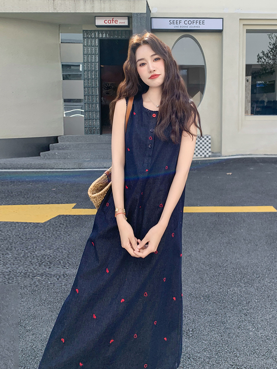 Retro Sleeveless Denim Dress W - огляд і ціна Embroidery Design Love