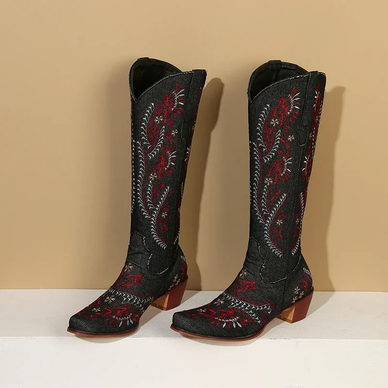 Blue Denim Western Cowgirl Kne - огляд і ціна Embroidery On Jeans